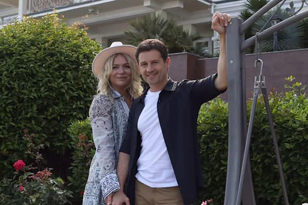 Виктория и Антон.