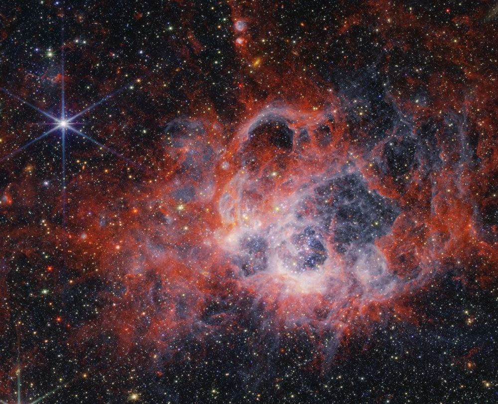 Туманность NGC 604 в Галактике Треугольника