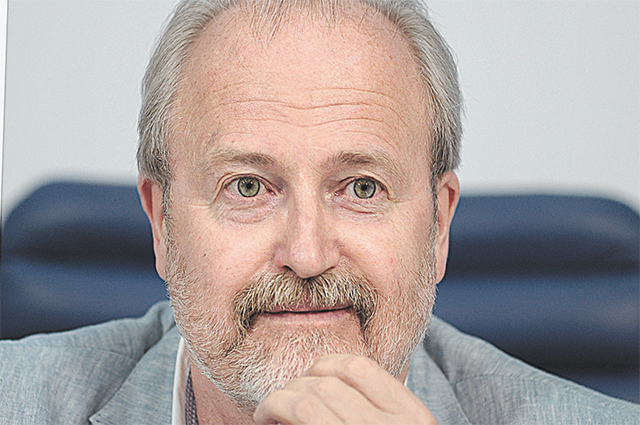 Владимир Хотиненко.