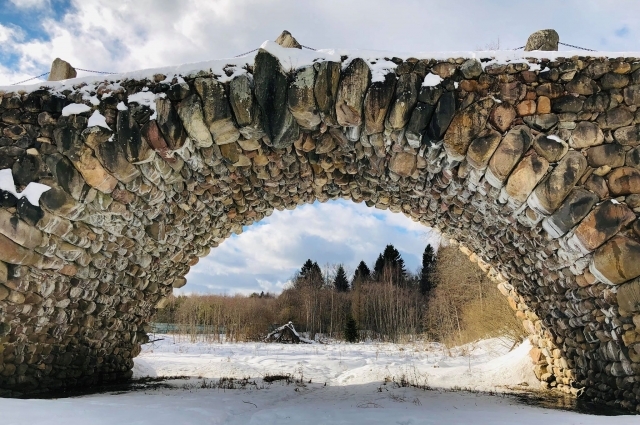 Чёртов мост в Василёво - творение архитектора Николая Львова.