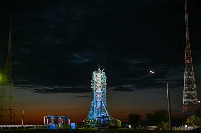 Ракета-носитель «Союз-2.1а» с кораблем «Союз МС-19» на стартовом комплексе космодрома Байконур.