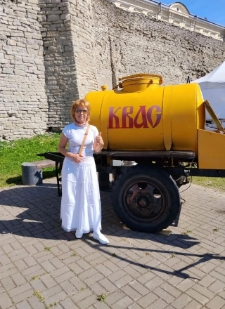 Ирина переехала в Россию первой