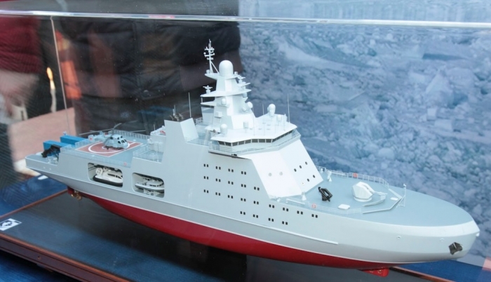Универсальный патрульный корабль проекта 23550 «Иван Папанин»  – уникальное судно, совмещающее в себе патрульный корабль, буксир и ледокол.