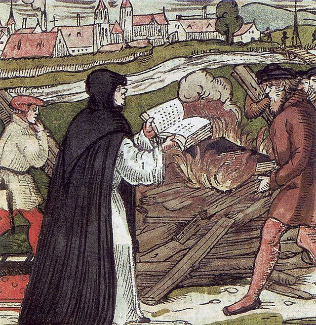 Мартин Лютер сжигает буллу. Гравюра на дереве, 1557