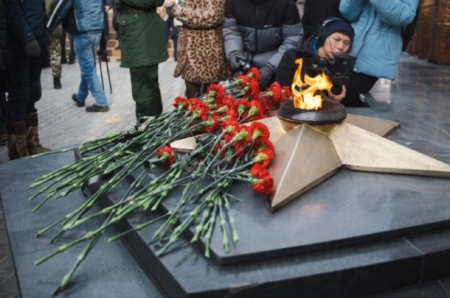 23 февраля, во всех районах города пройдут акции возложения цветов