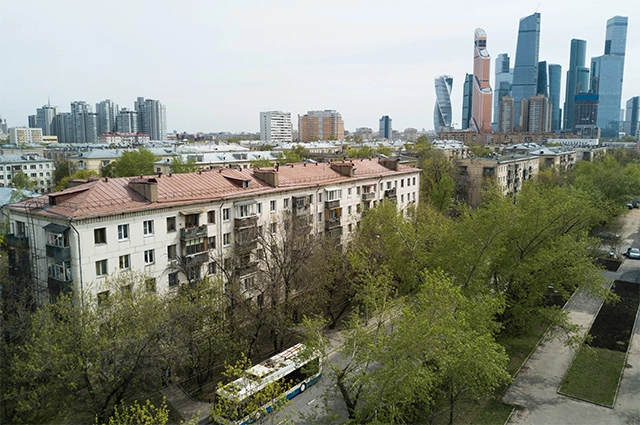 Пятиэтажные жилые дома в районе Пресненский в Москве, включенные в программу реновации.