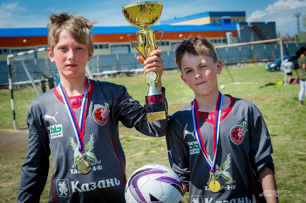 Победителями стали юные футболисты из посёлка Смолино.