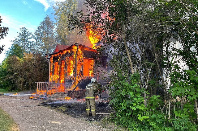 Пожар в усадьбе Римского-Корсакова Любенск 
