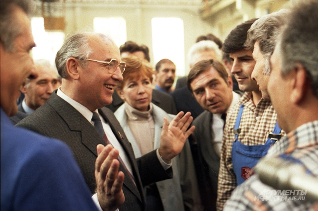 Михаил Горбачев, Париж 1985 г.