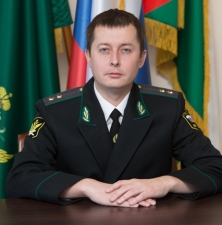 Станислав Минин с 2010 по 2012 года работал в УФССП России по Свердловской области. 
