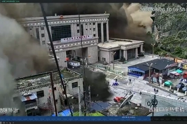Вода сметала все на своем пути.