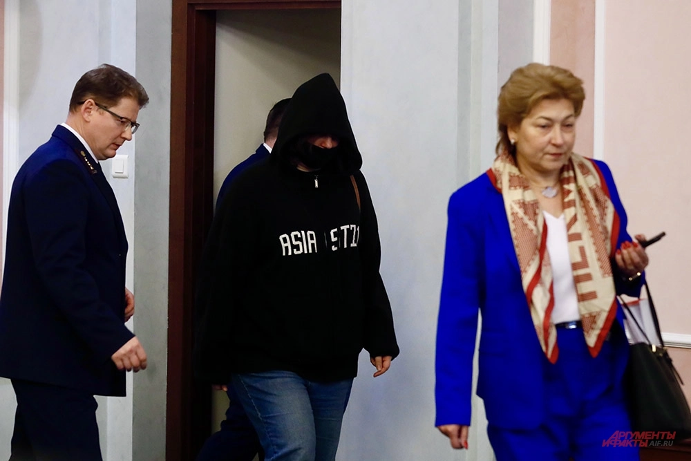 Рассмотрение жалобы по делу о квартире певицы Долиной. 16.12