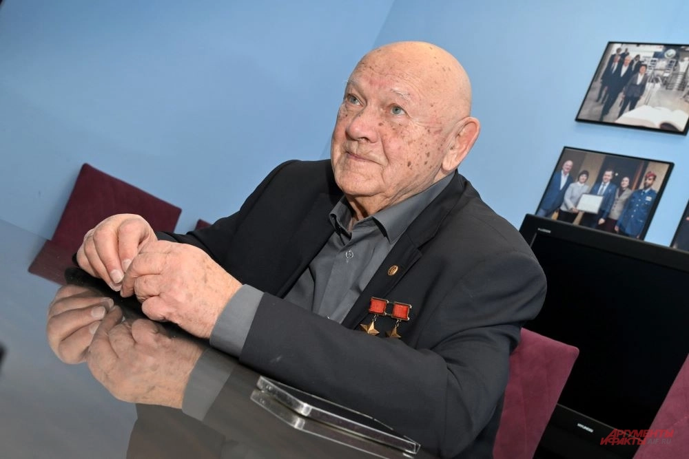 Владимир Джанибеков.