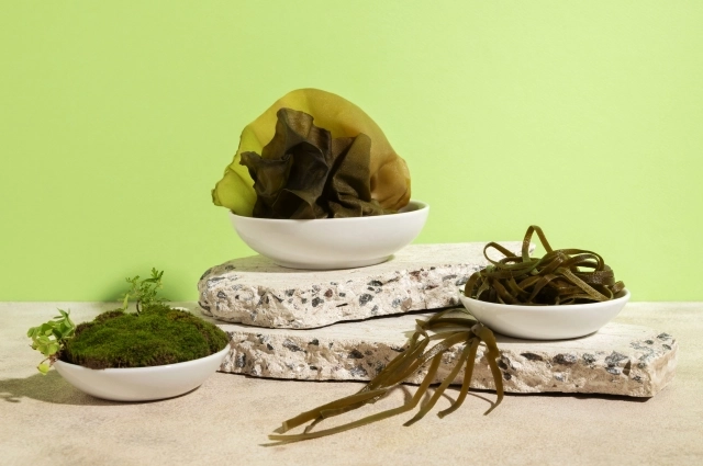 Морская капуста, она же ламинария, богата йодом.