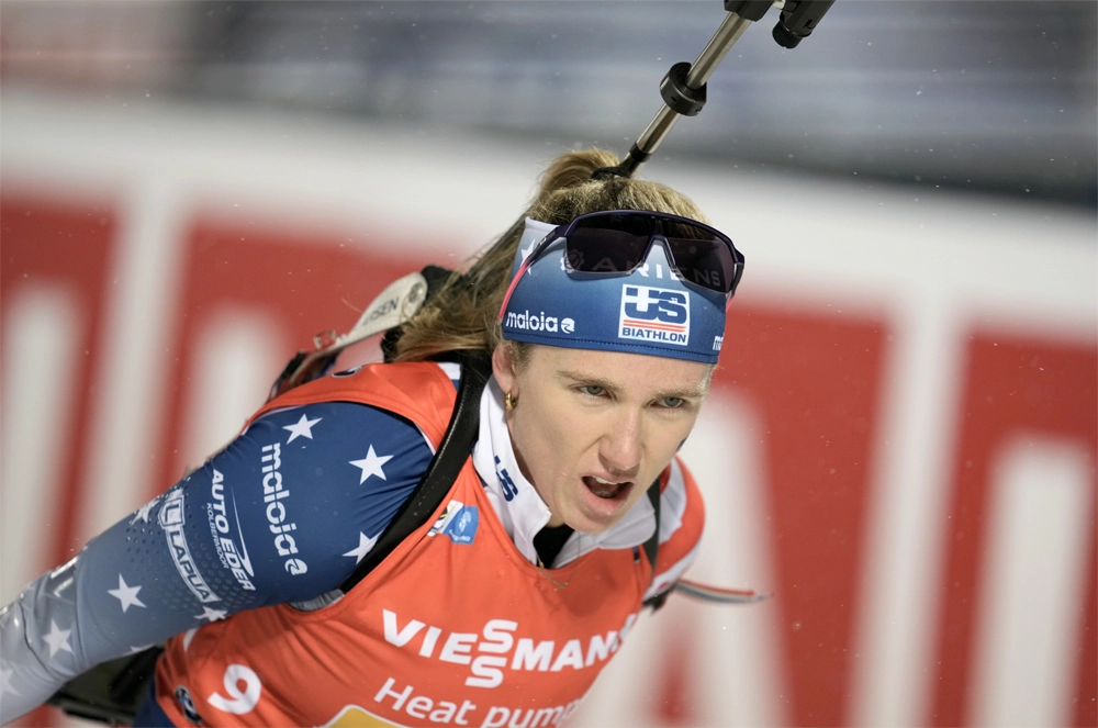 Хлоя Левинс.