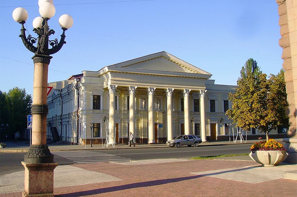 Николаев. Русский драматический театр.