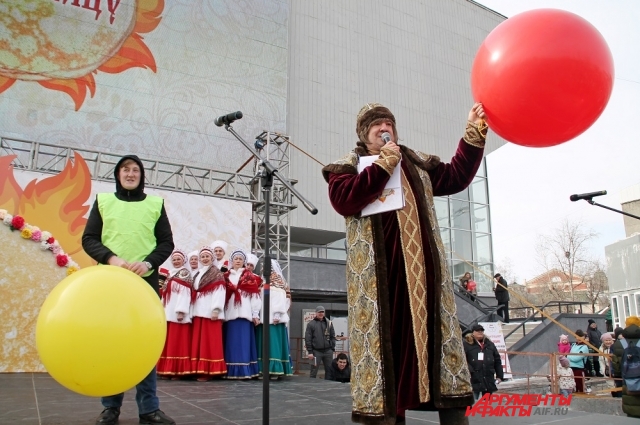 Каждый год в Омске проходят праздничные гуляния.