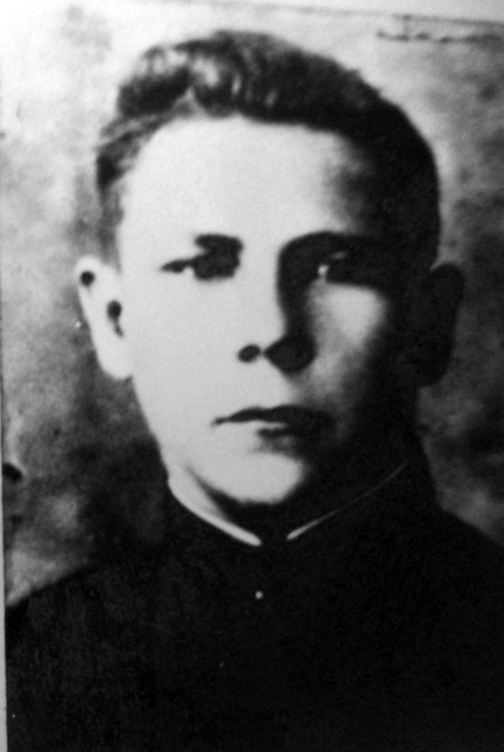 Август 1942 года. Александру Еремину только исполнилось 15 лет.