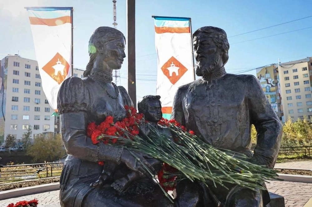 Памятник Семёну Дежнёву, открытый в Якутске в 2005 году, в этом году планируется отреставрировать.