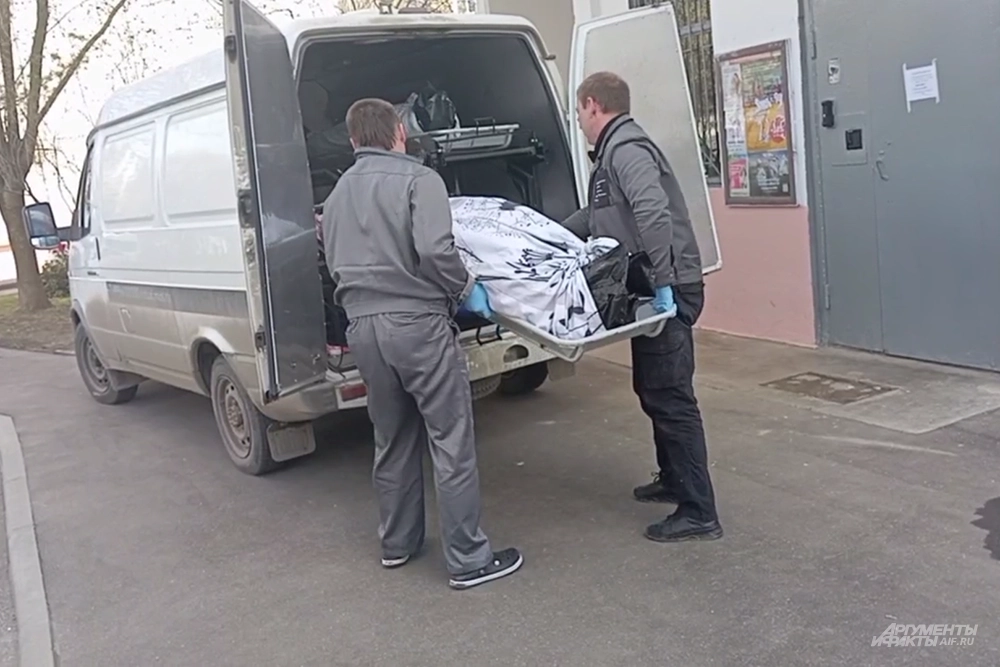 Как сообщает столичный СК, мужчина злоупотреблял алкоголем и периодически избивал дочерей.