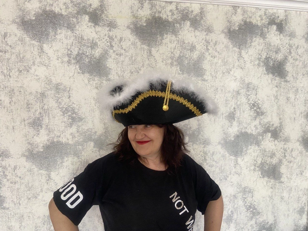 Ирина Дывак начала делать шляпы по просьбе знакомой и увлеклась этим занятием.