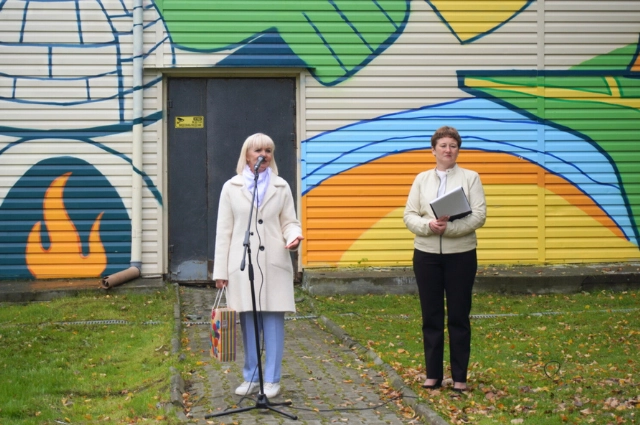 Точка притяжения. В Бисерти открылся 40-метровый мурал о Демидовых