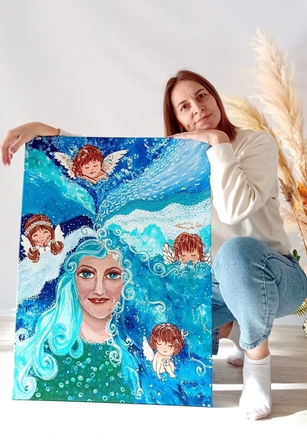 Ирина Козырина с дества любит рисовать, особенно женские образы.