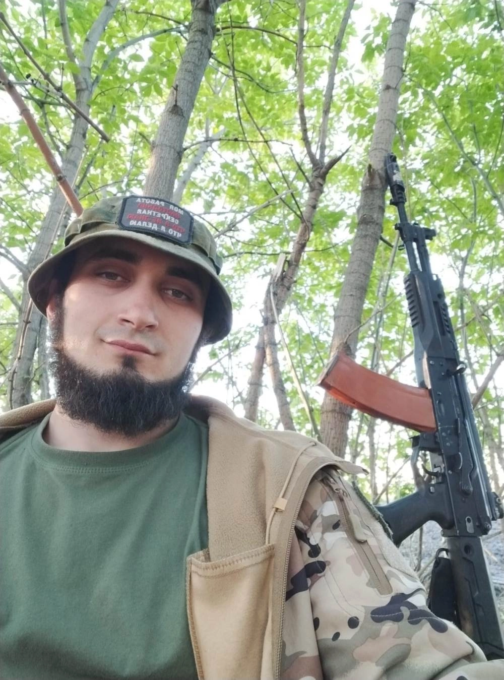 На СВО парень ушёл добровольцем.