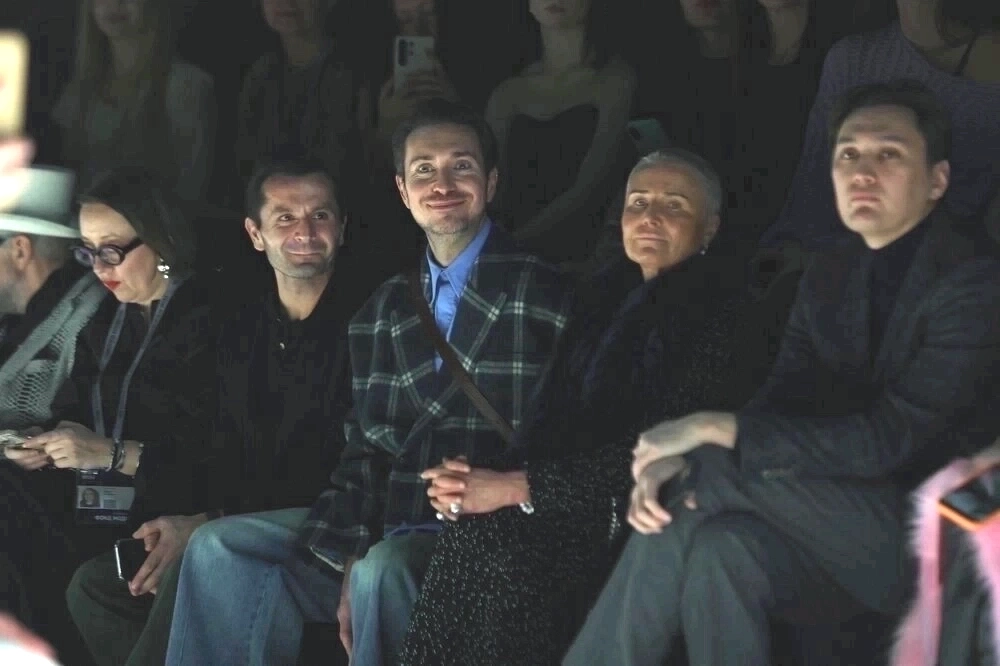 На показе в ЦВЗ «Манеж». На показе в ЦВЗ «Манеж».