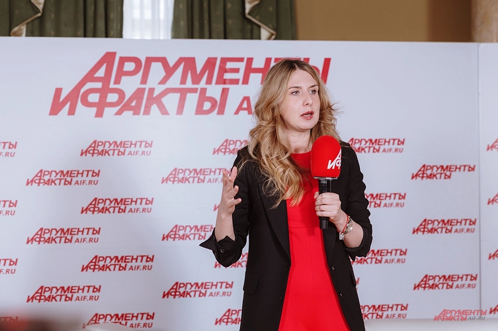 Юлия Лемарк, сценарист более 50 фильмов, в том числе документального сериала «Роман Костомаров: рождённый дважды».
