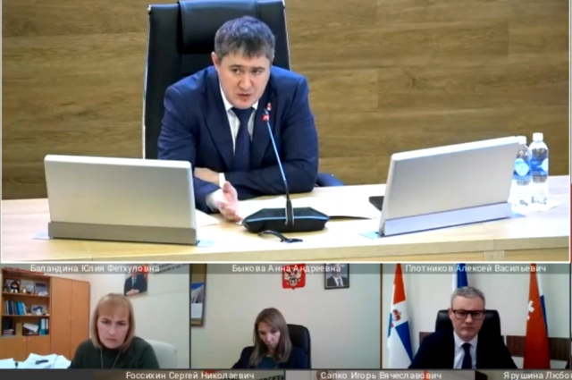 Дмитрий Махонин узнал о ситуации прямо во время заседания правительства.