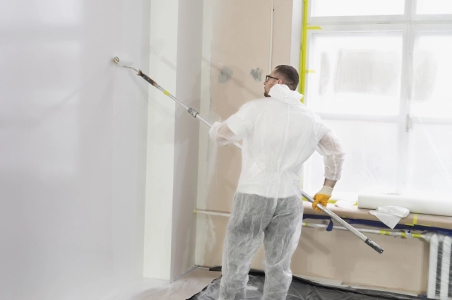 Родители пожаловались, что в соседнем зале проводили ремонт во время тренировок.