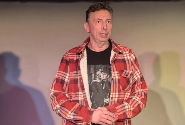 Актер Максим Литовченко вспомнил самые яркие моменты в карьере с Юрием Ваксманом.