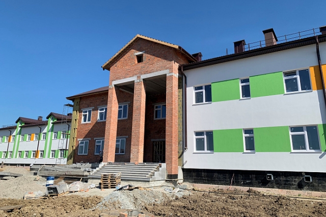 Строительство школы в Казарово.