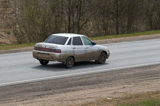 Lada 2110.