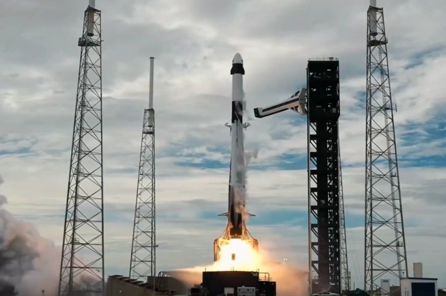 Корабль вывела на орбиту ракета-носитель Falcon 9 компании SpaceX.