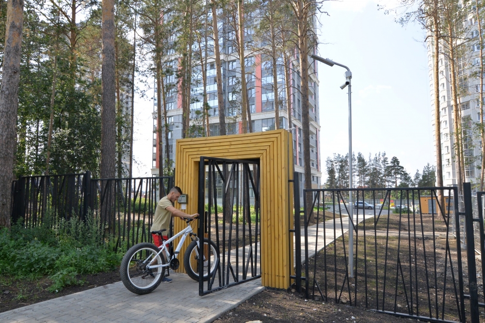 В прошлом году ЖК «WOODS. Дома в парке» получил престижную профессиональную премию «Строительный триумф» в номинации «Лучший жилой комплекс класса эконом в Екатеринбурге».