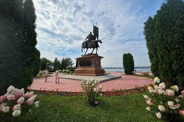 Памятник Григорию Засекину в Самаре.