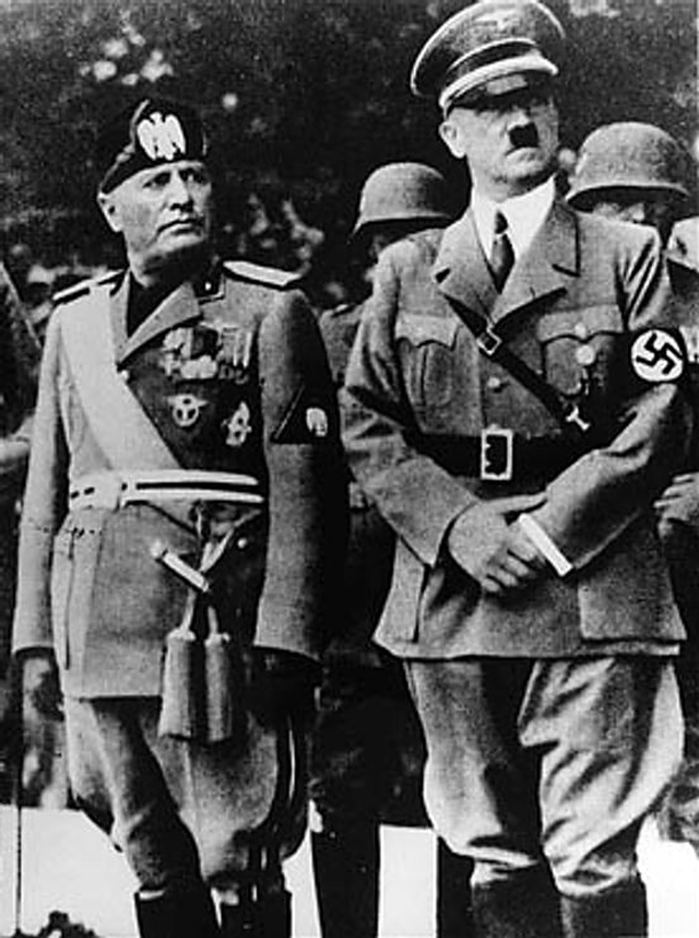 Муссолини и Гитлер в 1937 году