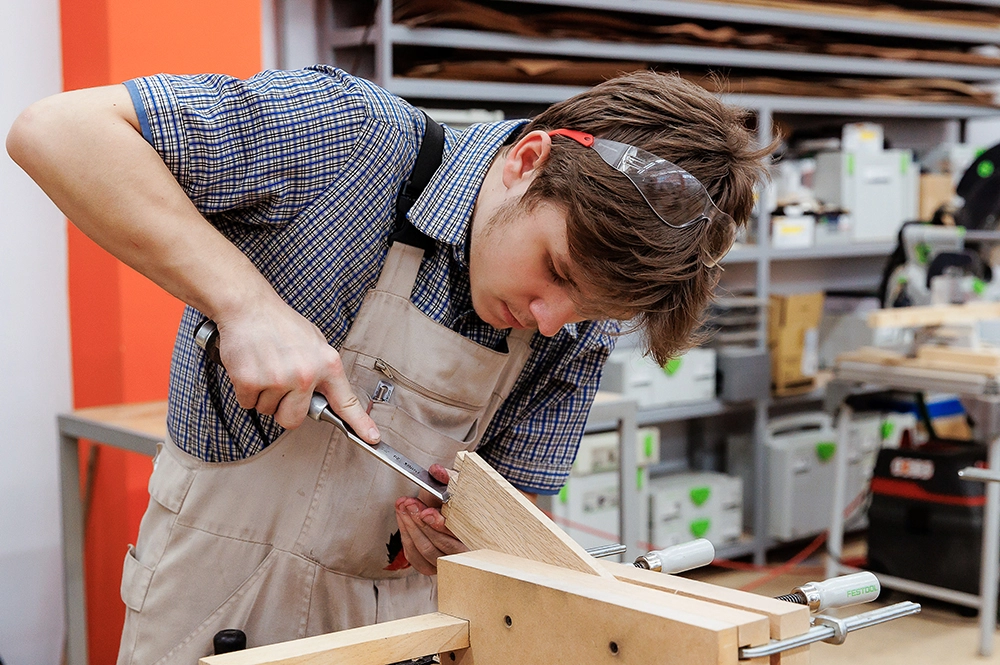 Уральский колледж технологий и предпринимательства.
