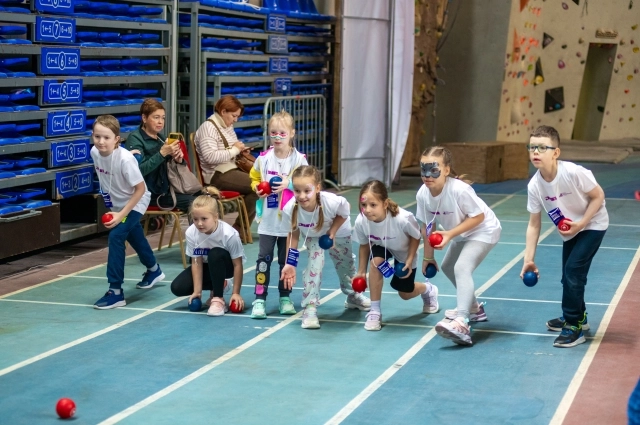 В этом году тема игр - космос.