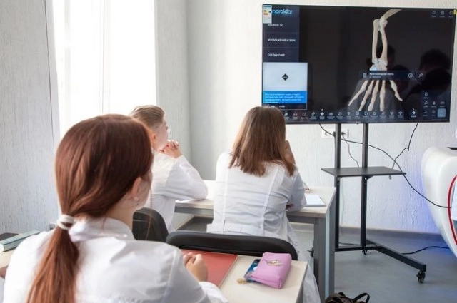 Выпускников обяжут отрабатывать три года, а бюджетные места исчезнут.