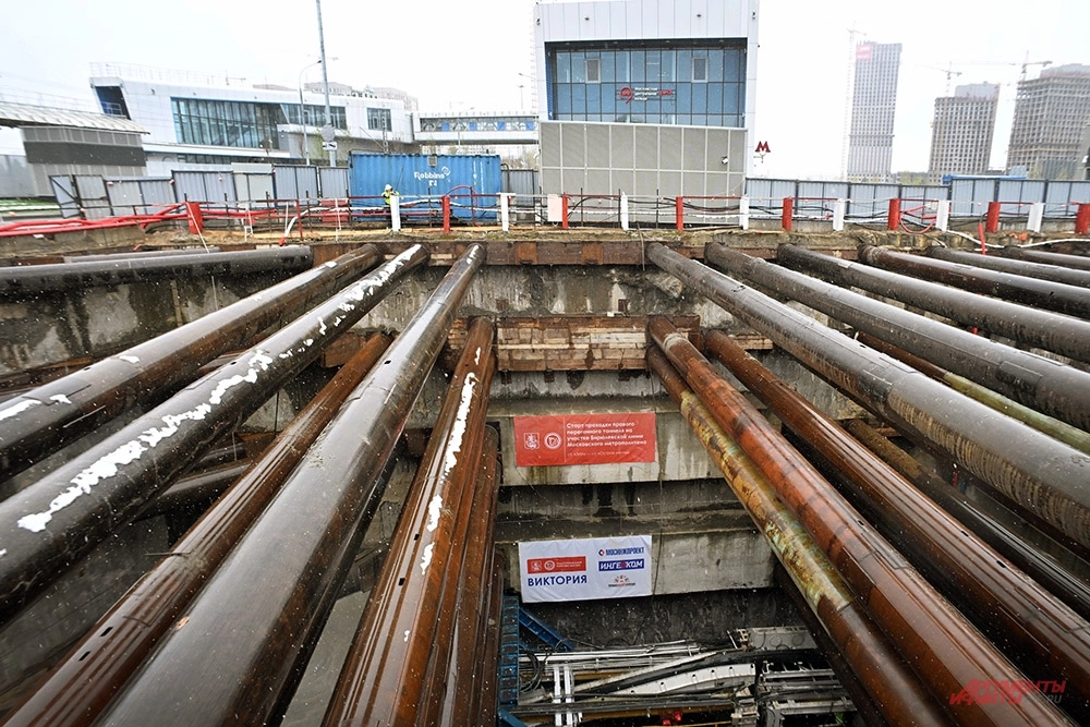 в настоящий момент готовность станции составляет примерно 38%.