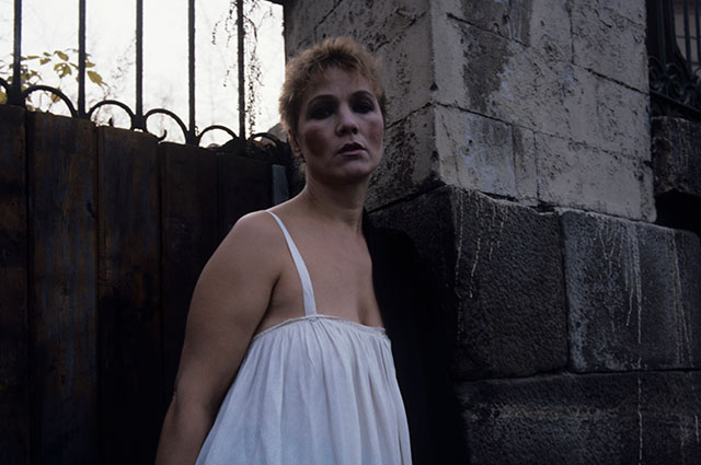 Актриса театра и кино Нина Русланова на съёмках фильма «Черный монах», 1988 г.