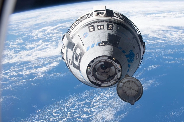 CST-100 Starliner.