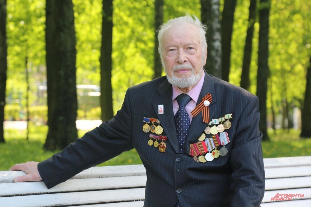 Владимир Рябинин.