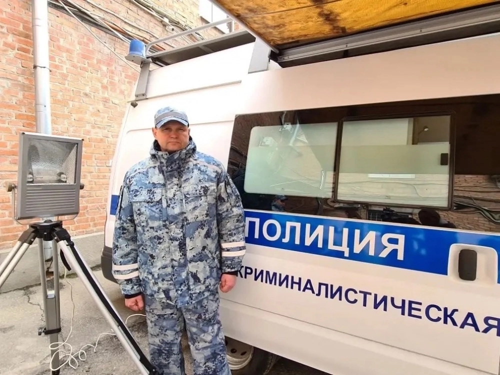 Подполковник Владимир Захаров в криминалистике более 30 лет.