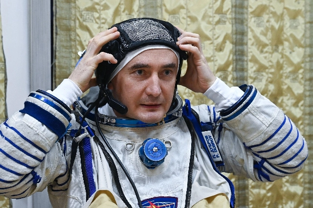 Петр Дубров готовится к полёту