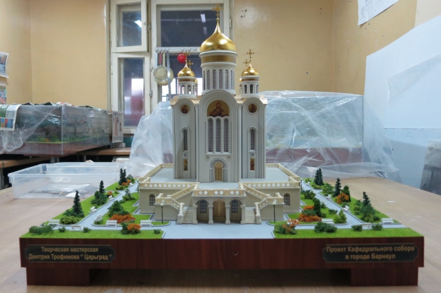 Макет Спасского кафедрального собора в Барнауле