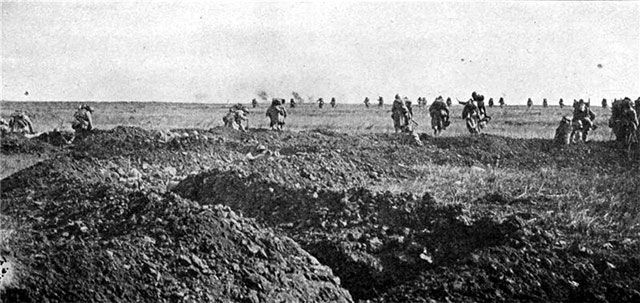Наступление Нивеля. Атака французской пехоты в районе Шемен де Дам.